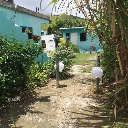 Vicky'S Keys Hostel Upper Prince's Quarter Exterior photo